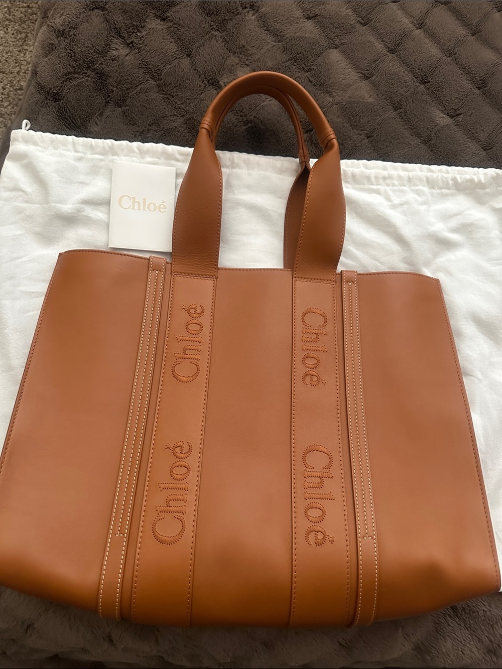Chloé Caramel Brown Leather Tote with Embossed Logo Straps